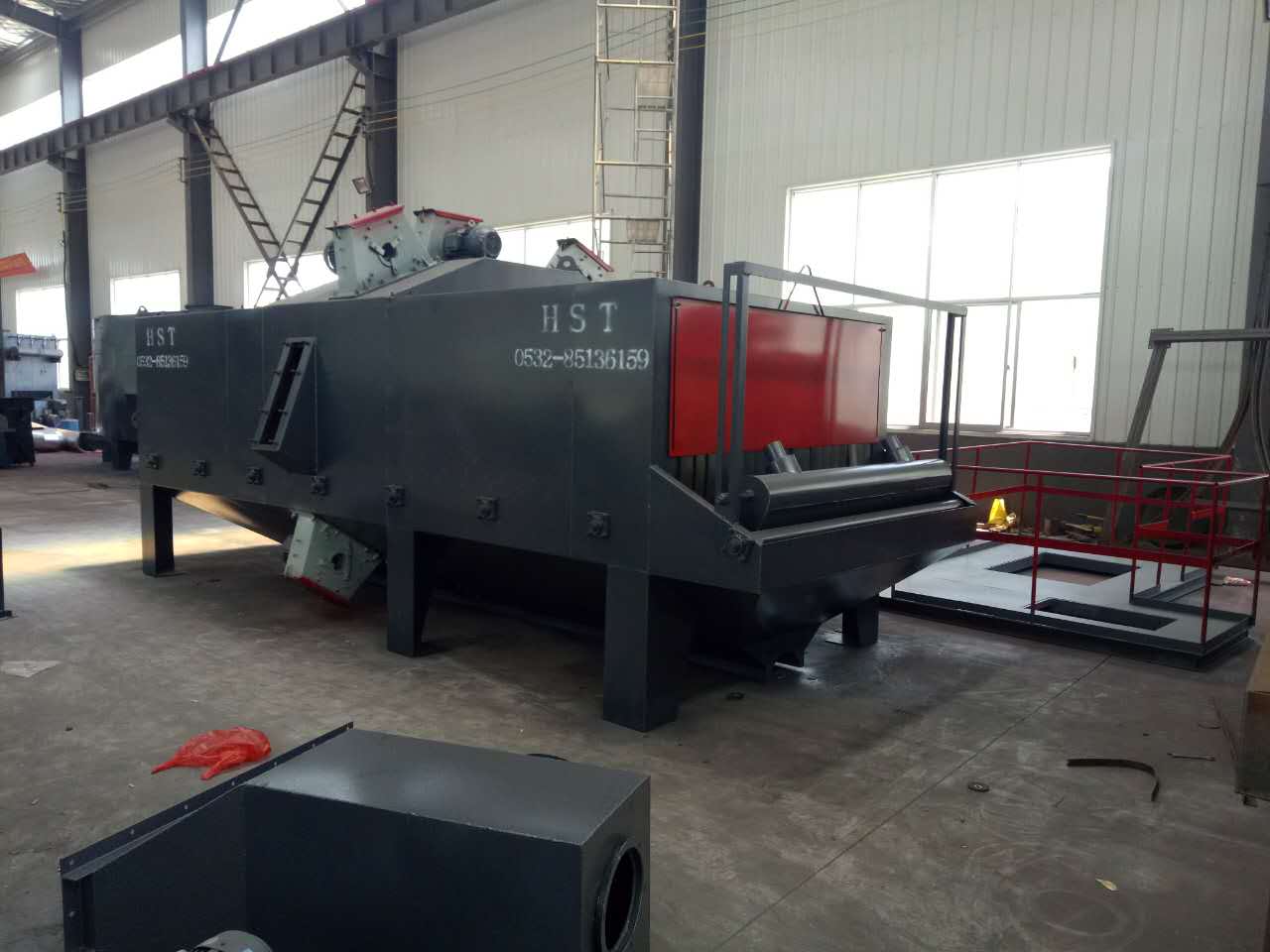 發(fā)往河南通過式履帶拋丸機(jī)