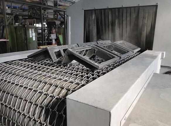 網帶式拋丸除銹機-網帶式除氧化皮機-環(huán)保型