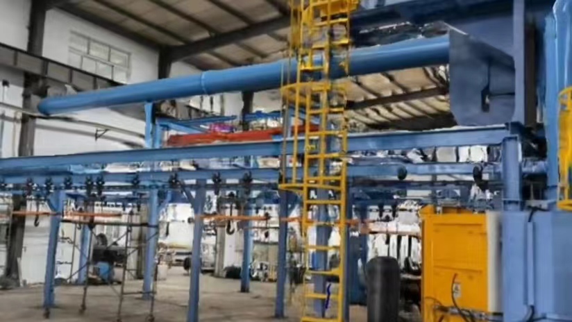 砂帶機(jī)橡膠輪_履帶式清砂機(jī)_橡膠履帶打砂清理機(jī)