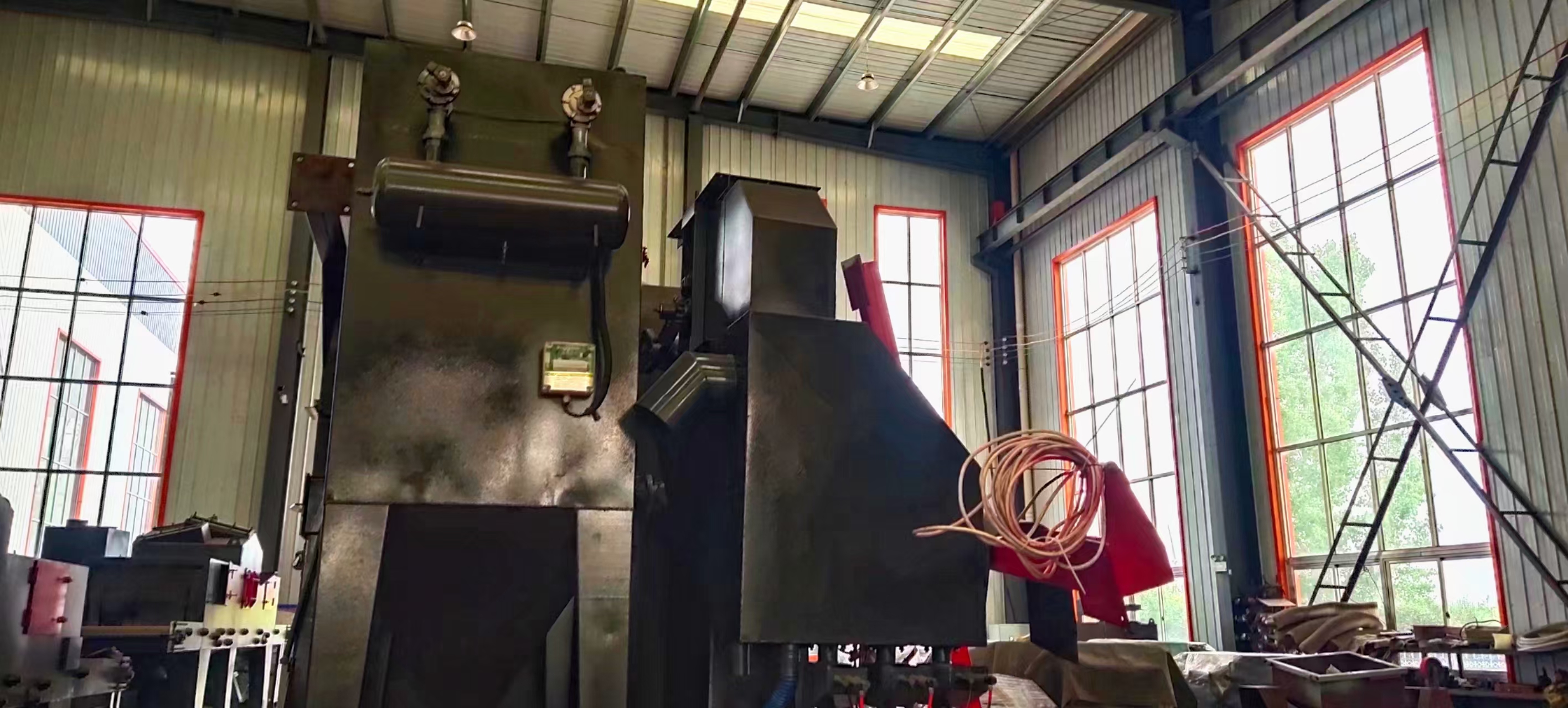 鋼板防腐拋丸打砂機(jī)_拋丸機(jī)鋼砂多少錢一噸_拋丸鋼砂如何生產(chǎn)