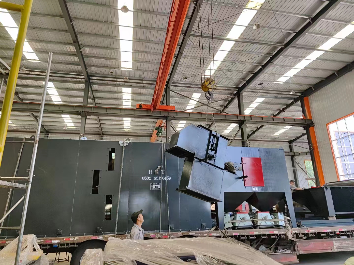 鋼砂機(jī)價(jià)格_鋼結(jié)構(gòu)打砂清理機(jī)_打鋼砂機(jī)器