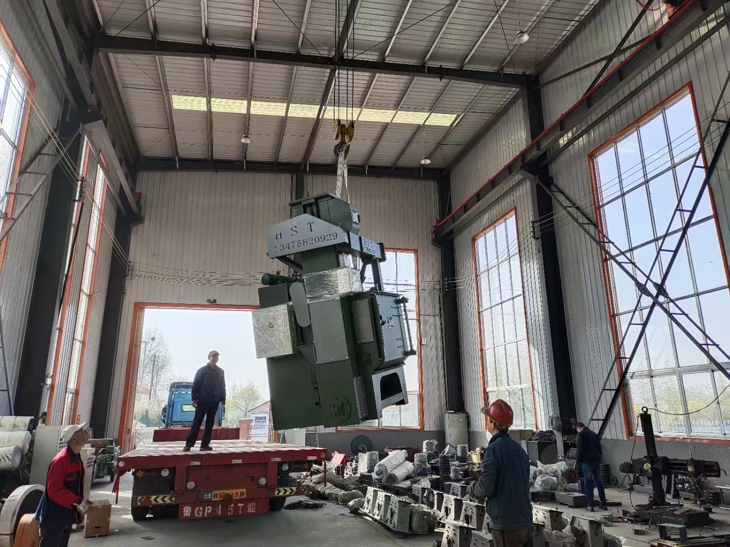 挖掘機除銹機_偷挖掘機鏟atm機_拋丸除銹