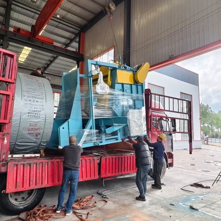 新型除銹機(jī)_除銹機(jī)器_棒材除銹機(jī)