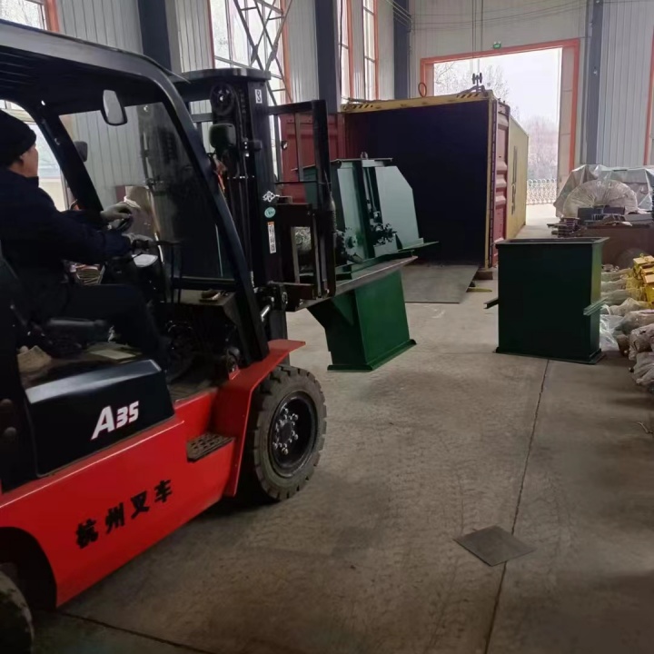 鋁型材拋丸打砂處理_鋁材拋丸機(jī)_鋁制品拋丸打砂機(jī)