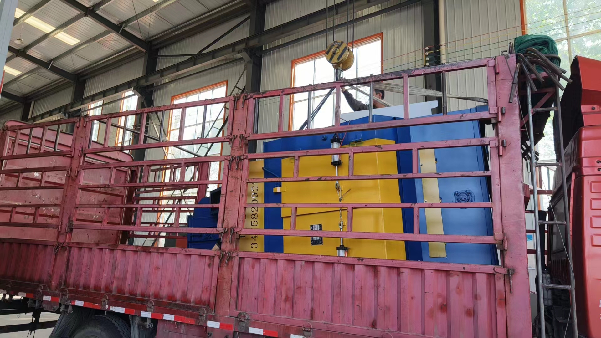礦山制砂機_礦砂機械_礦石打砂機